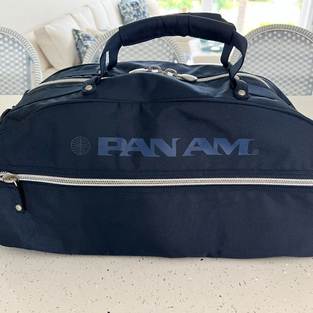 Pan Am Navy Blue Multipurpose Duffel/Gym/Carry-On/Overnight Bag - Picture 4 of 16